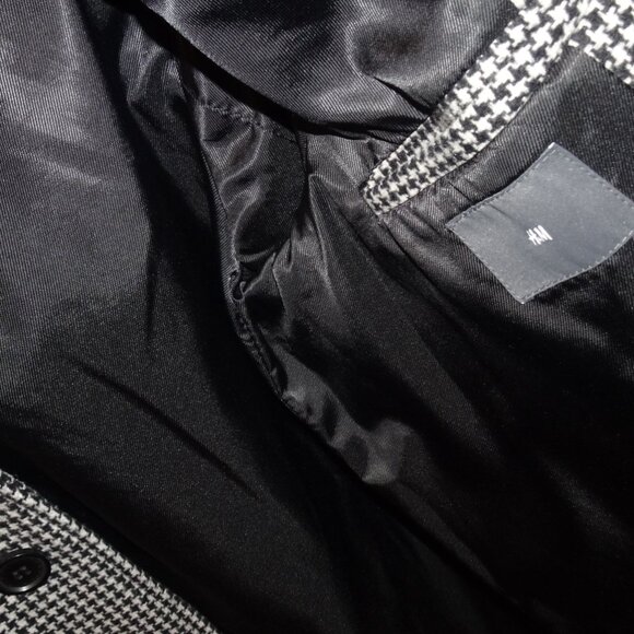 Men's H&M Herringbone Coat - Picture 3 of 4